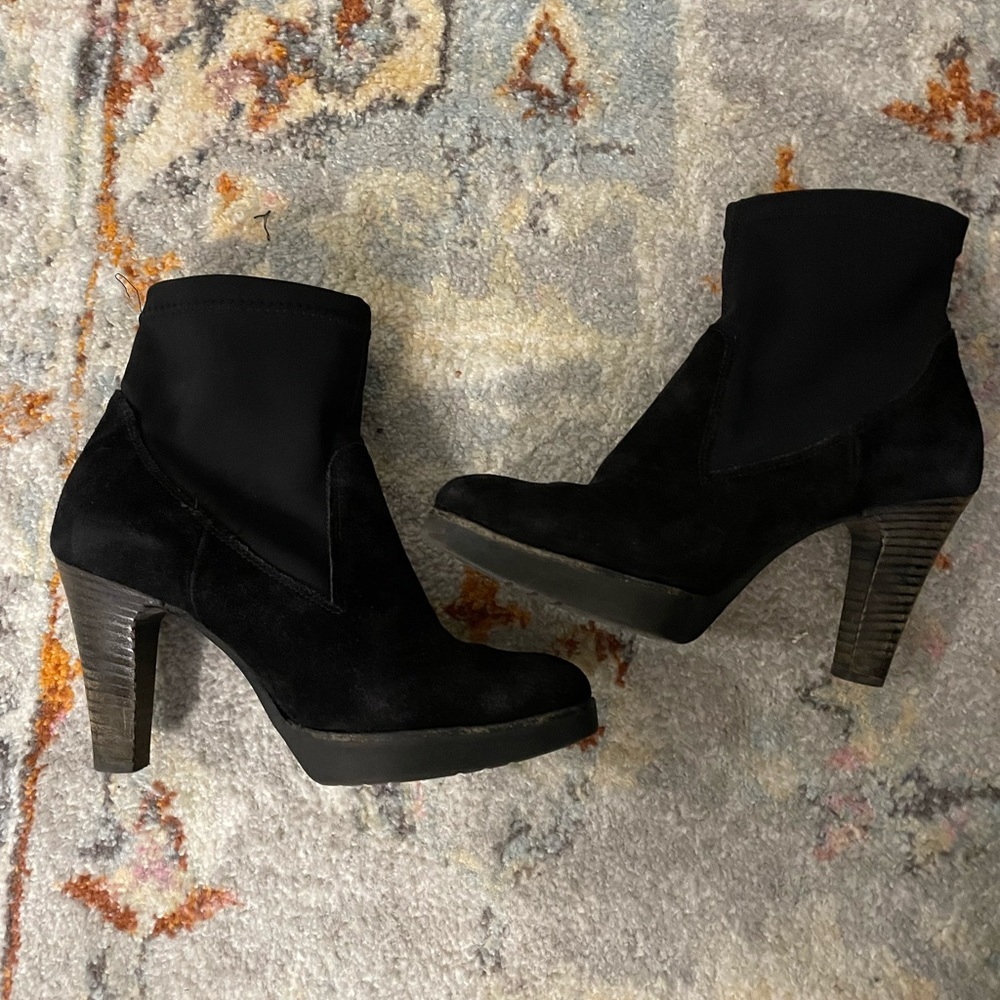 Boots - Picture 3 of 7